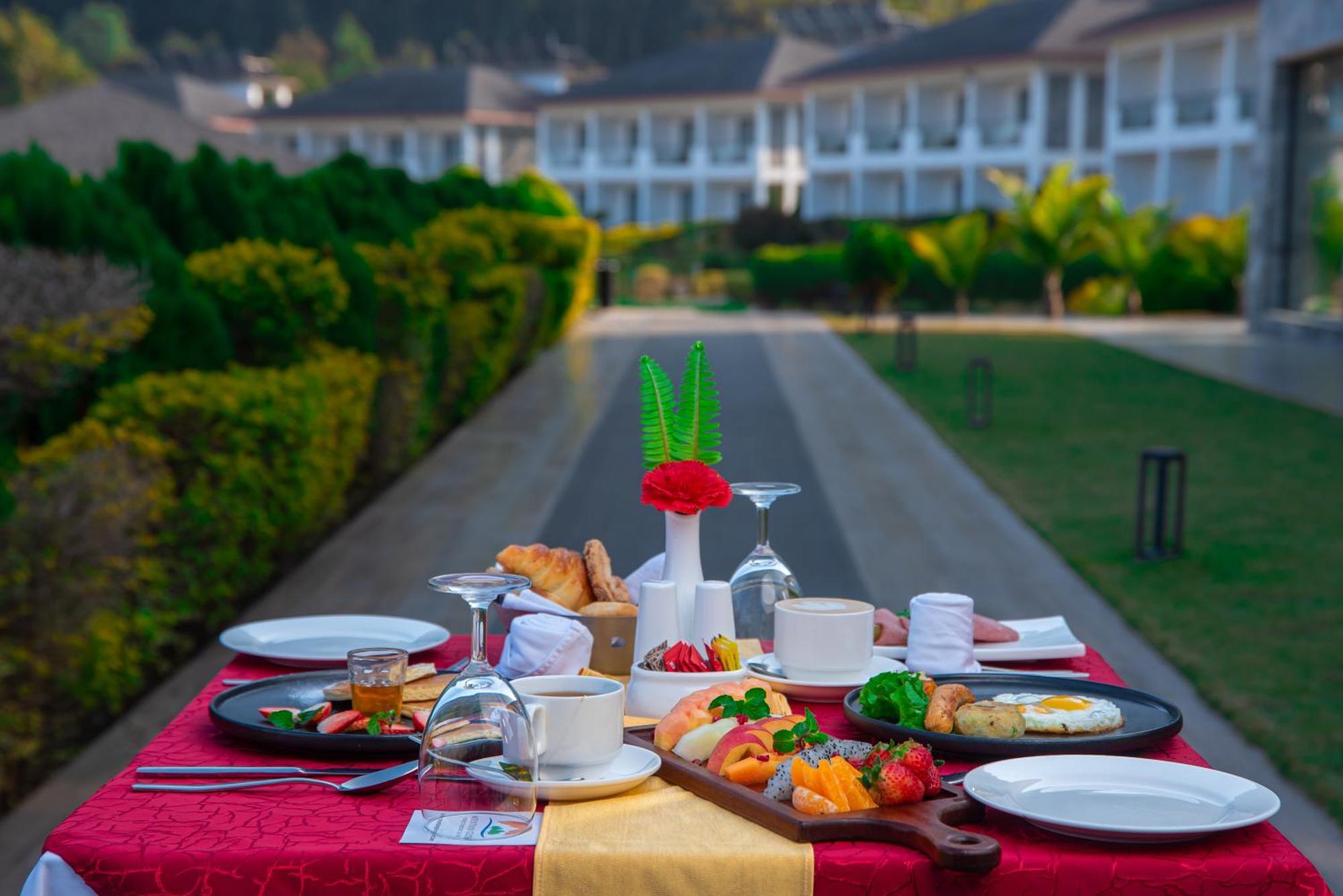 Mountain Glory Forest Resort Pokhara Exterior foto